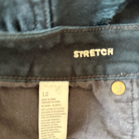 American Eagle Outfitters Black Distressed Jean Shorts size 12 - Picture 9 of 9